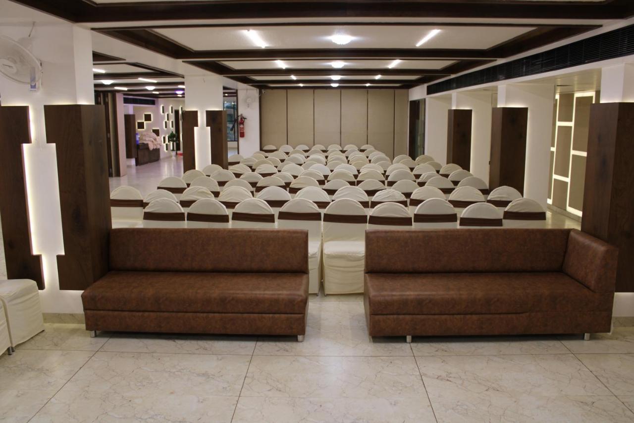 Hotel The Grand Piano - Best Business Hotel In Patan Exterior foto